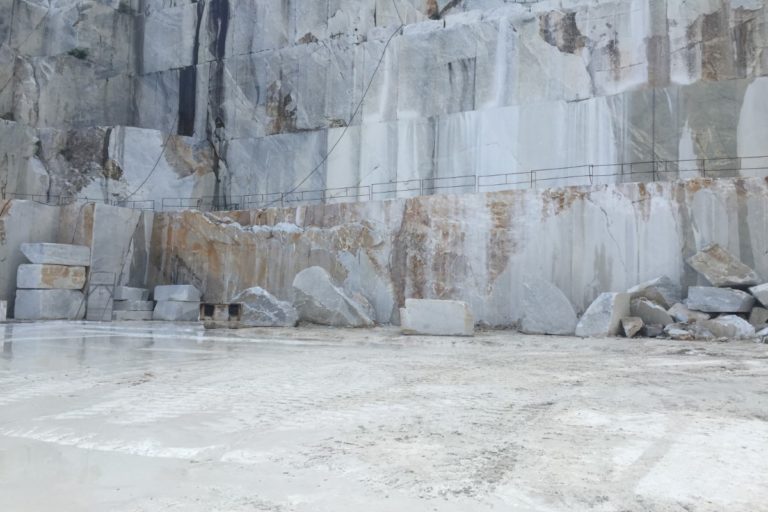 marmi di carrara cava