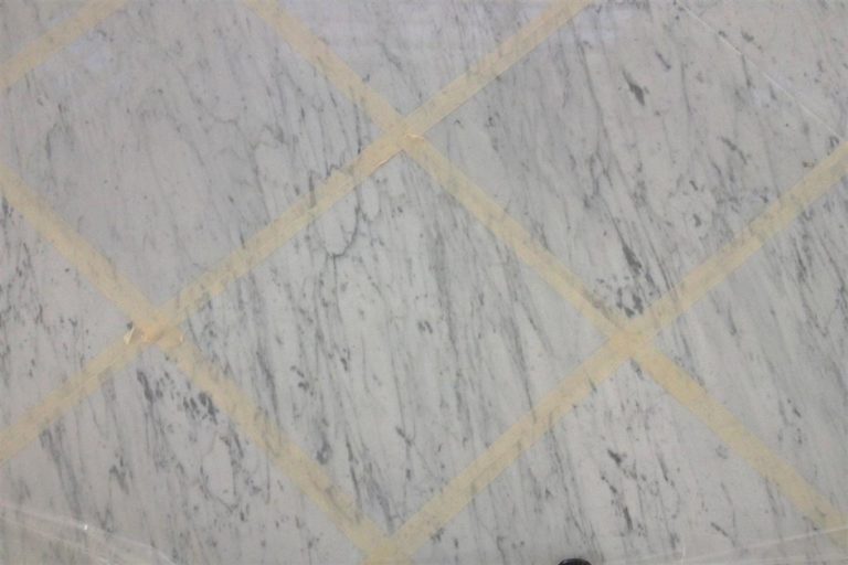 pavimento bianco carrara