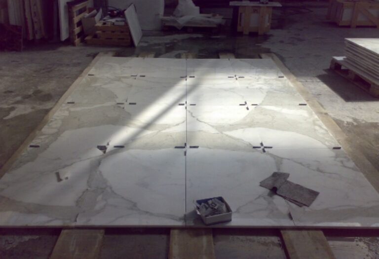 wandverkleidung marmor calacatta oro