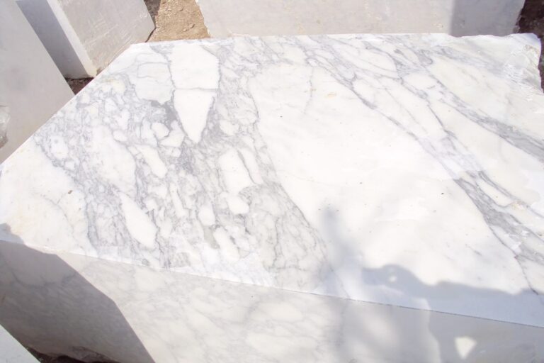 cava arabescato carrara