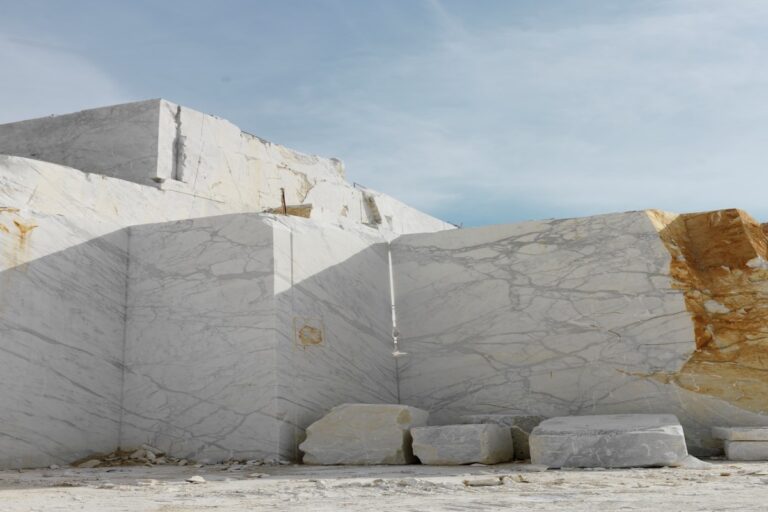 cava statuario