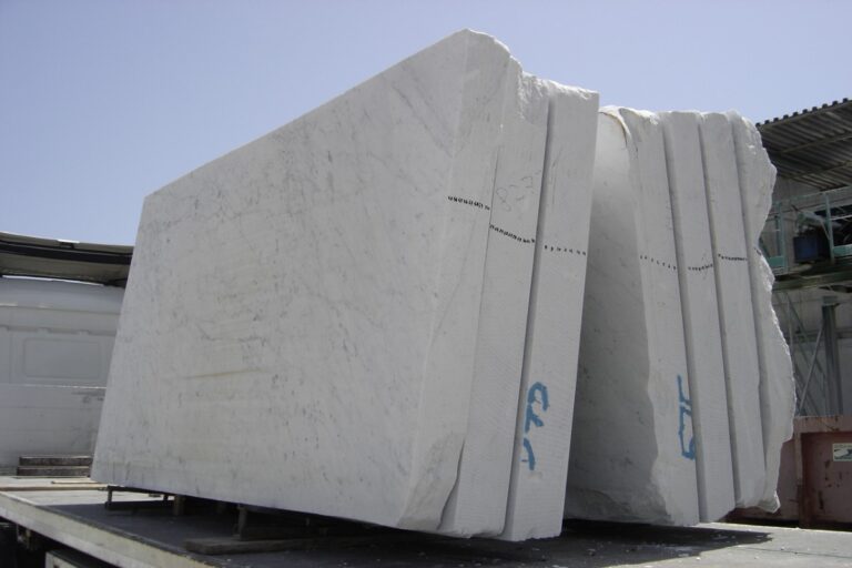 piastrelle marmo bianco carrara gioia