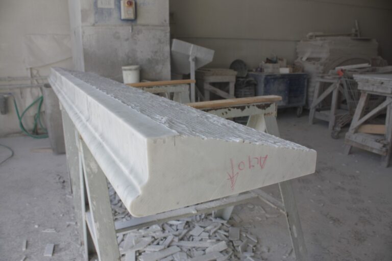 scale marmo bianco carrara gioia