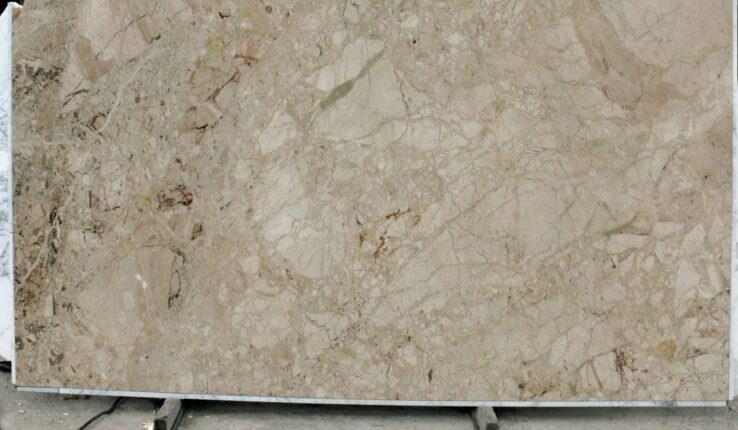 treppe marmor breccia aurora